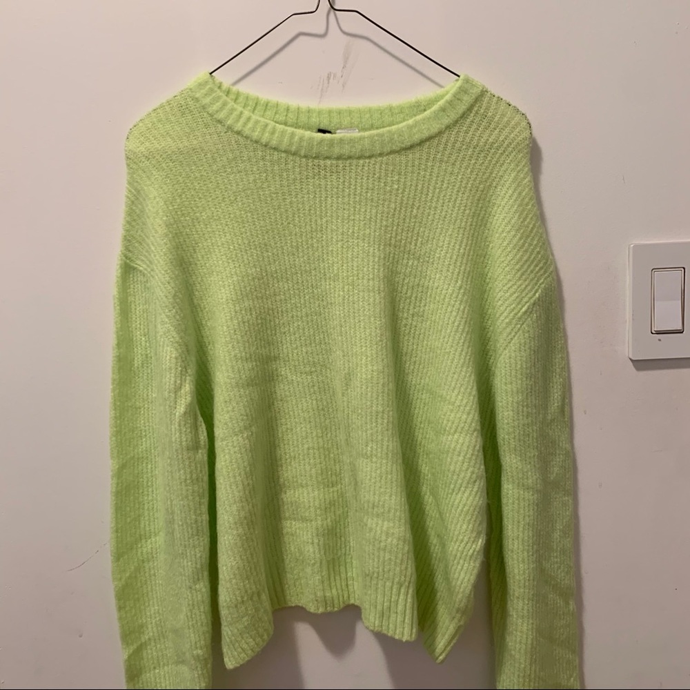 SUPER CUTE NEON GREEN SWEATER